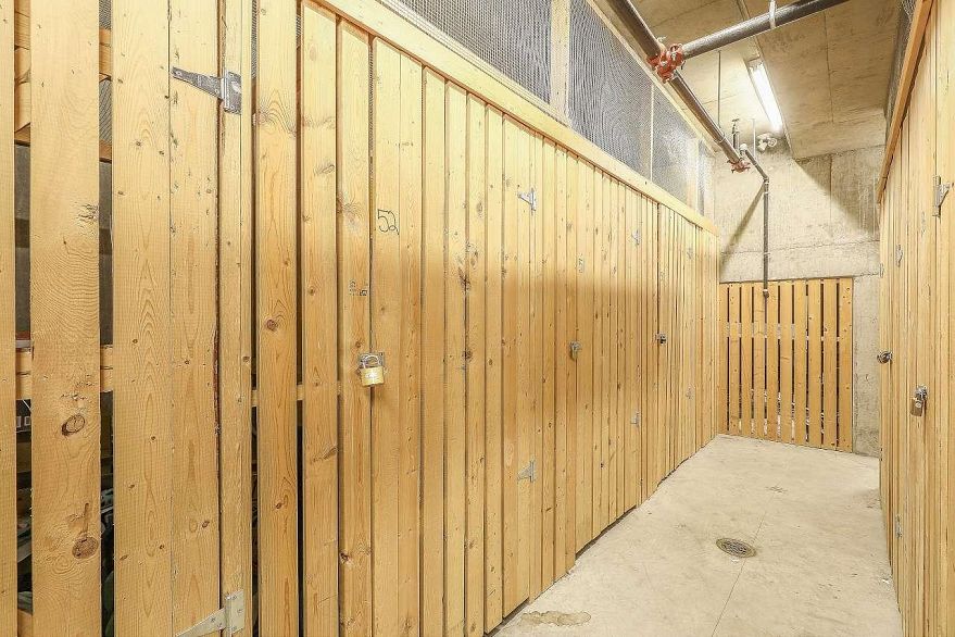 320 4550 Fraser Street