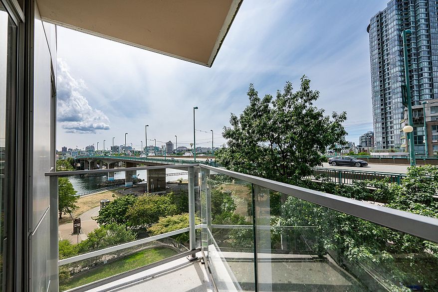 603 980 Cooperage Way