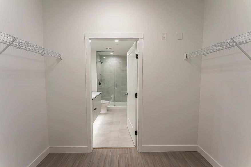 202 2408 Grant Street