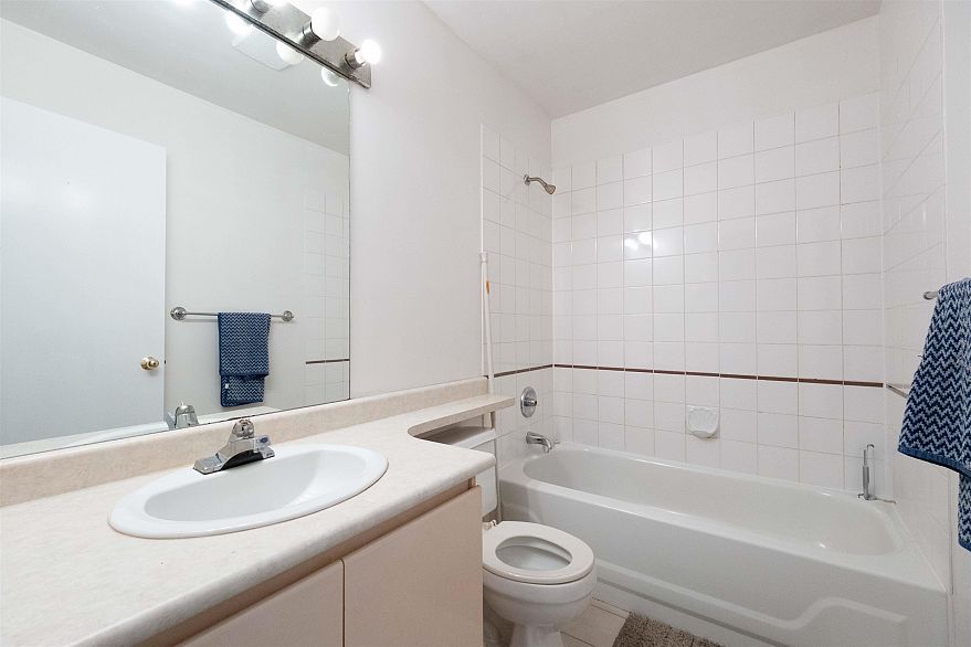 3371 Fieldstone Avenue