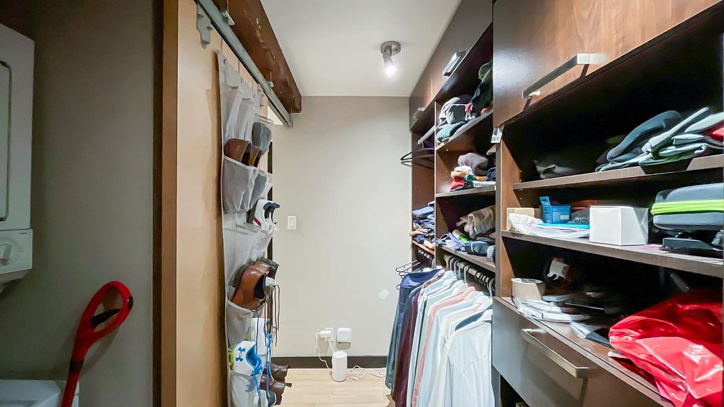 306 1072 Hamilton Street