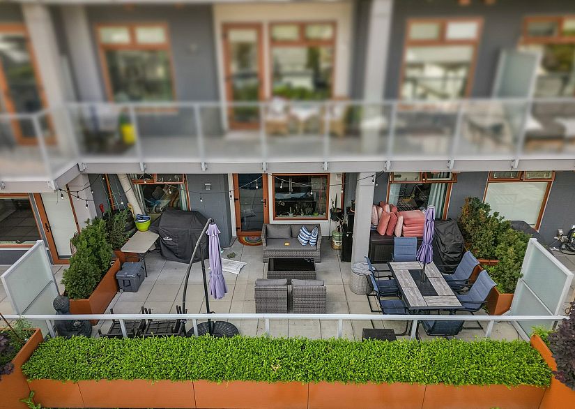 202 2408 Grant Street