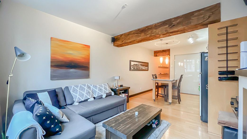 306 1072 Hamilton Street