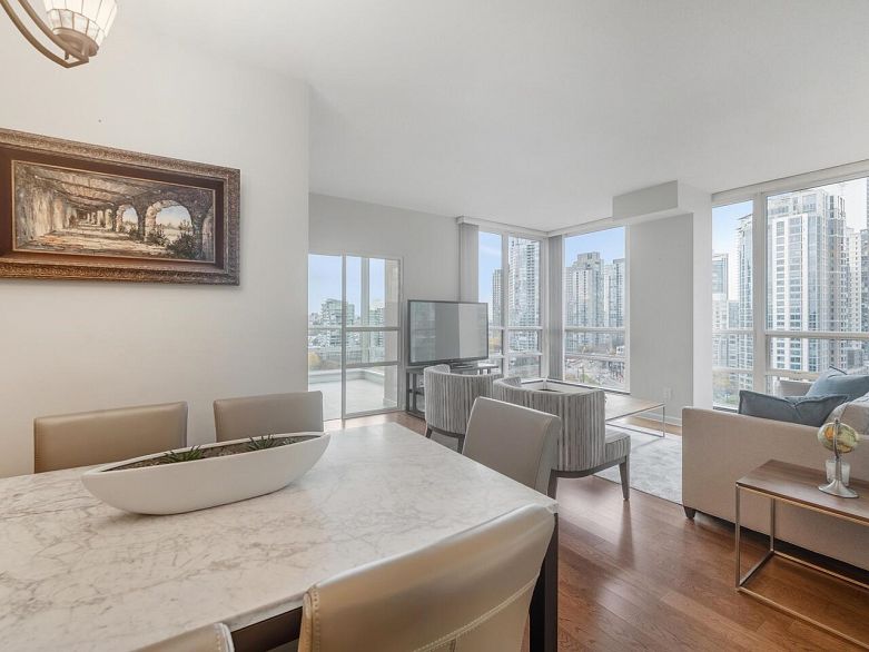 18C 139 Drake Street