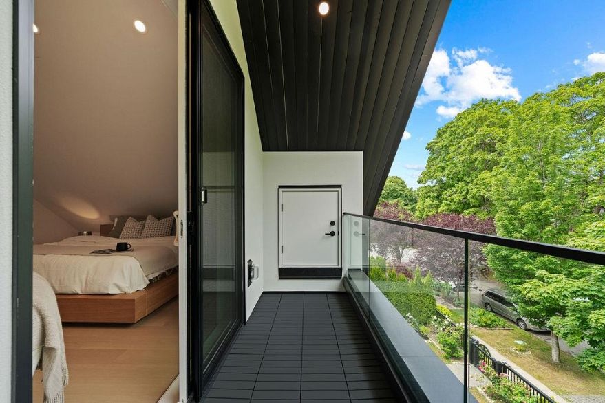 1 3880 W 23rd Avenue