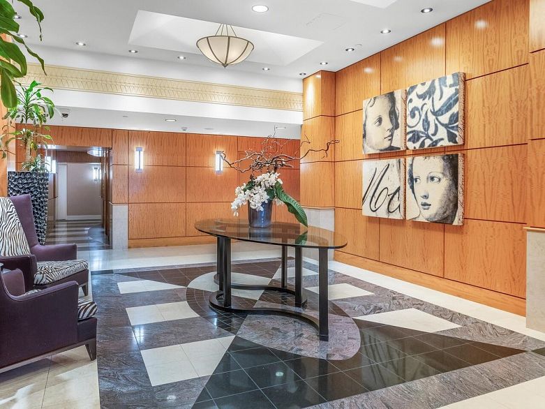 18C 139 Drake Street