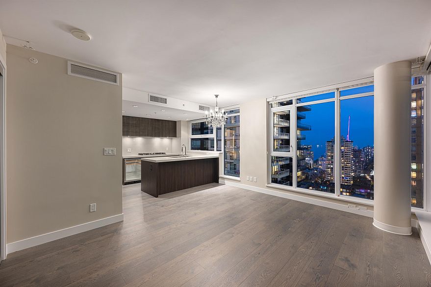 2701 1351 Continental Street