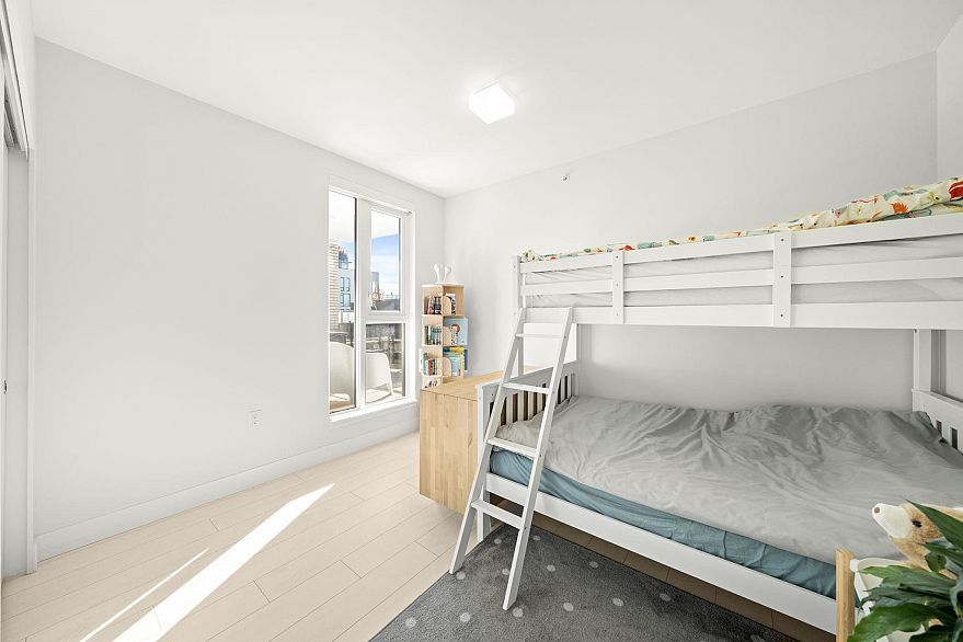 320 3538 Sawmill Crescent