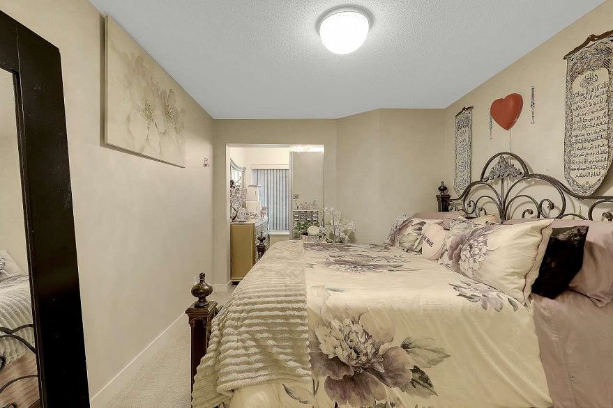 320 4550 Fraser Street