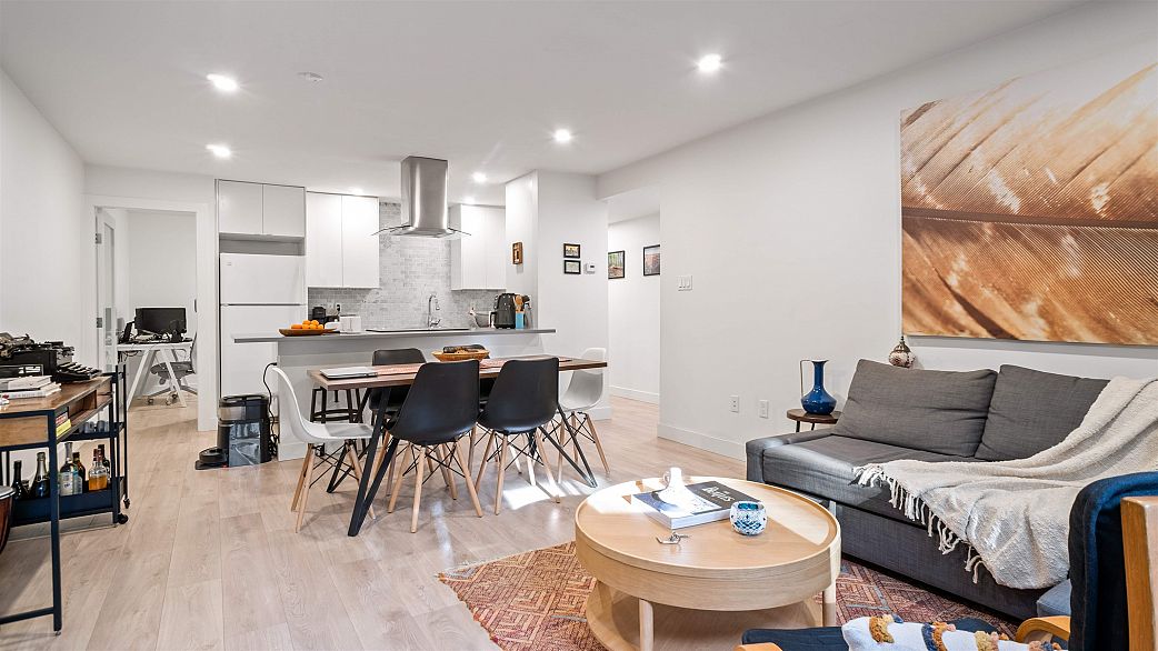 318 1345 W 15th Avenue