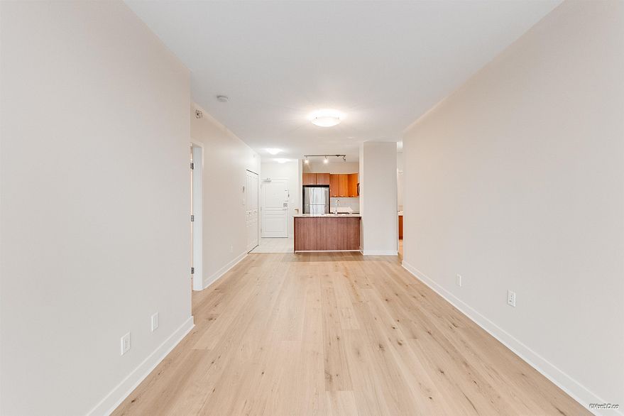 422 4078 Knight Street