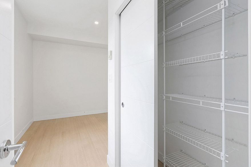 309 2528 Collingwood Street