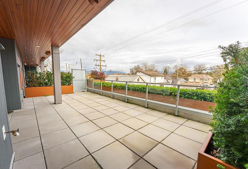 202 2408 Grant Street