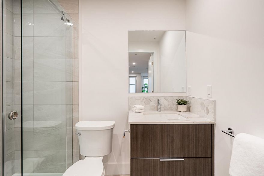 110 2085 E 1st Avenue