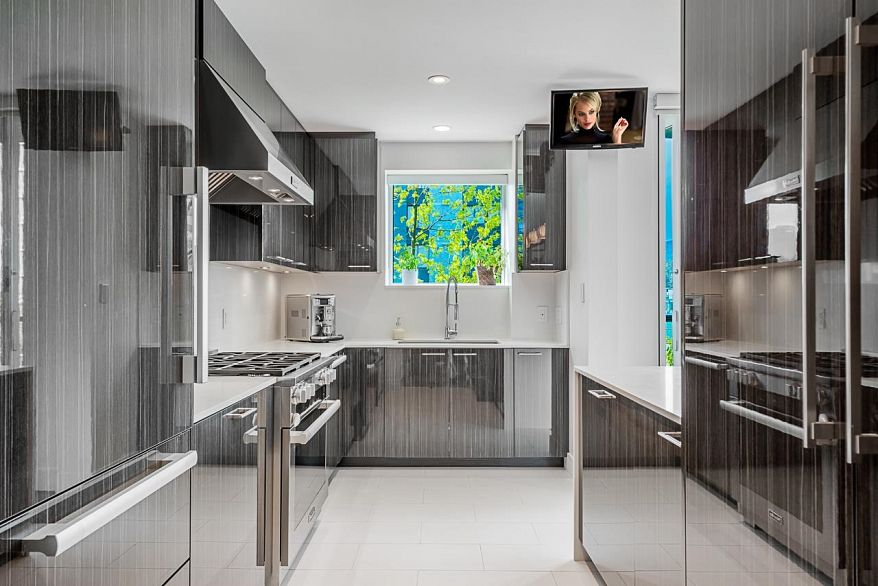 602 1888 Alberni Street