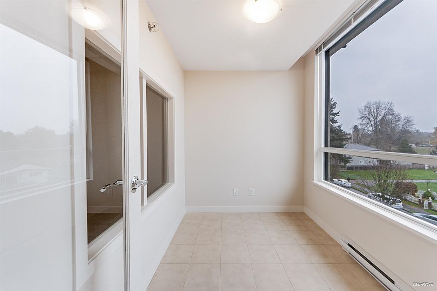 422 4078 Knight Street