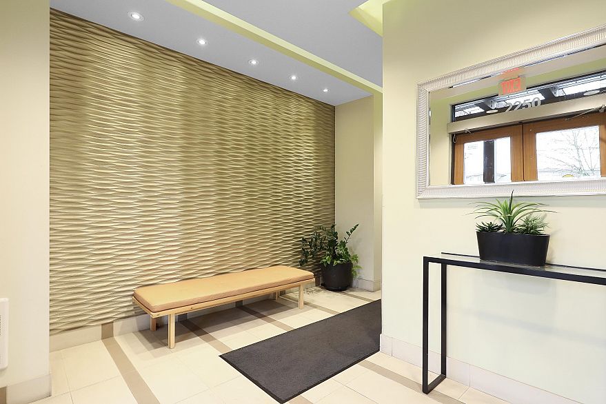 211 2250 Commercial Drive