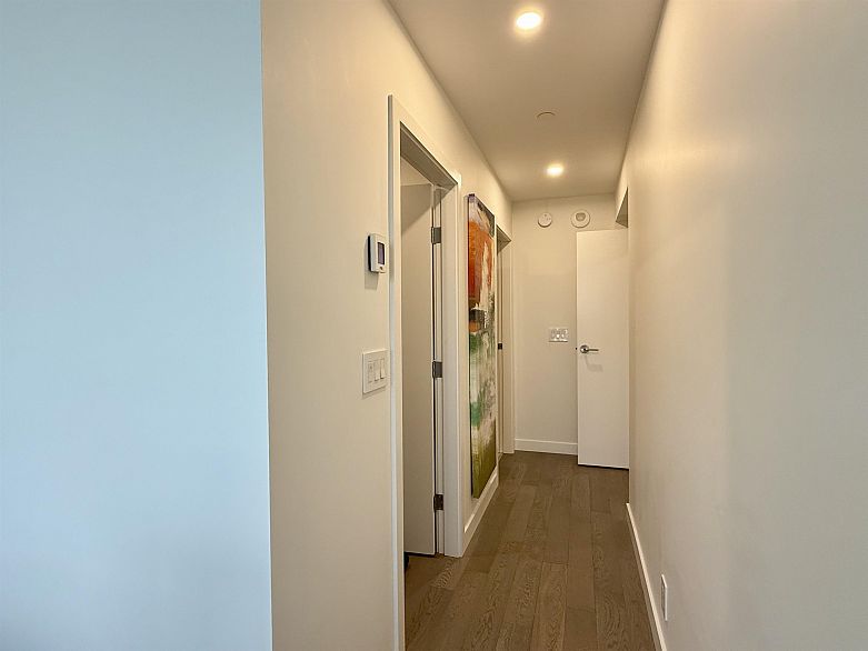 3605 1480 Howe Street