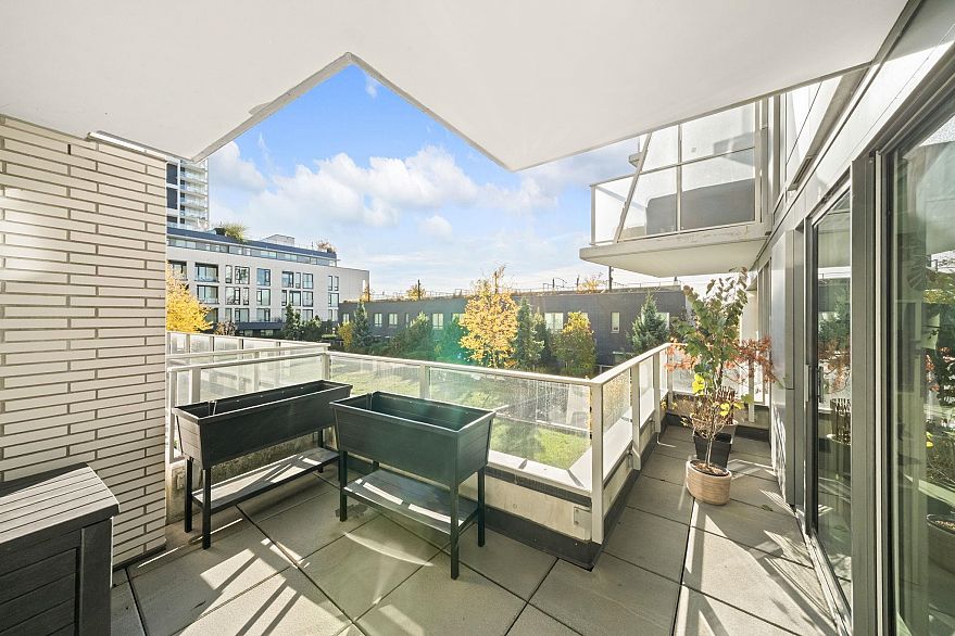 320 3538 Sawmill Crescent