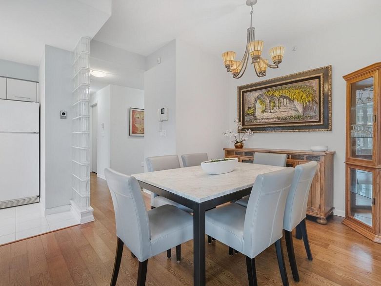 18C 139 Drake Street