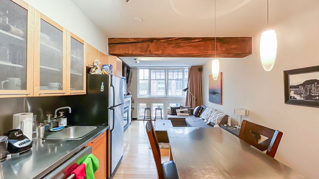 306 1072 Hamilton Street