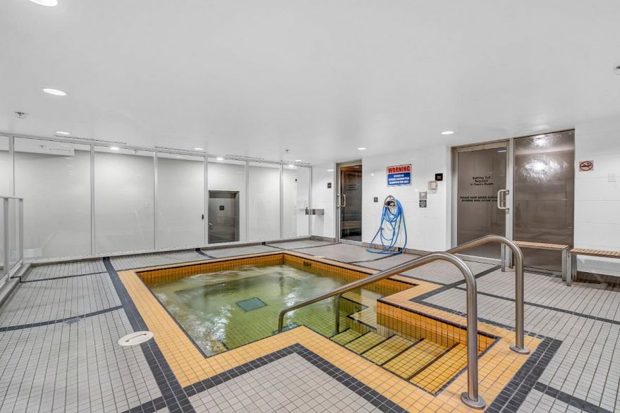 1805 788 Hamilton Street