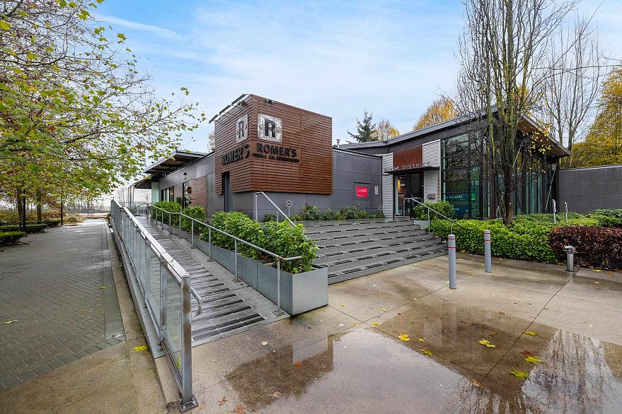 111 3133 Riverwalk Avenue