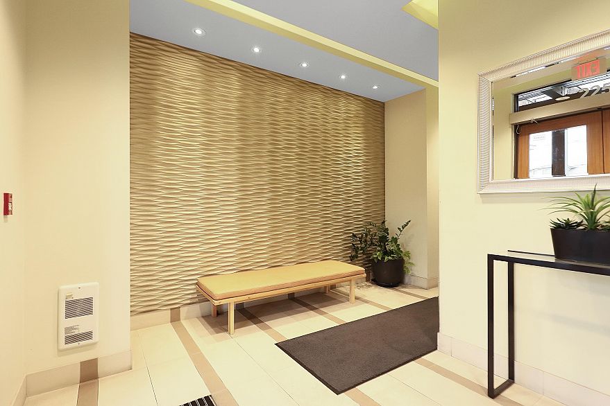 211 2250 Commercial Drive