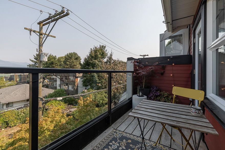 2272 St. George Street