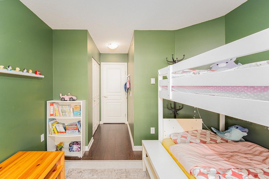 1 3586 Rainier Place