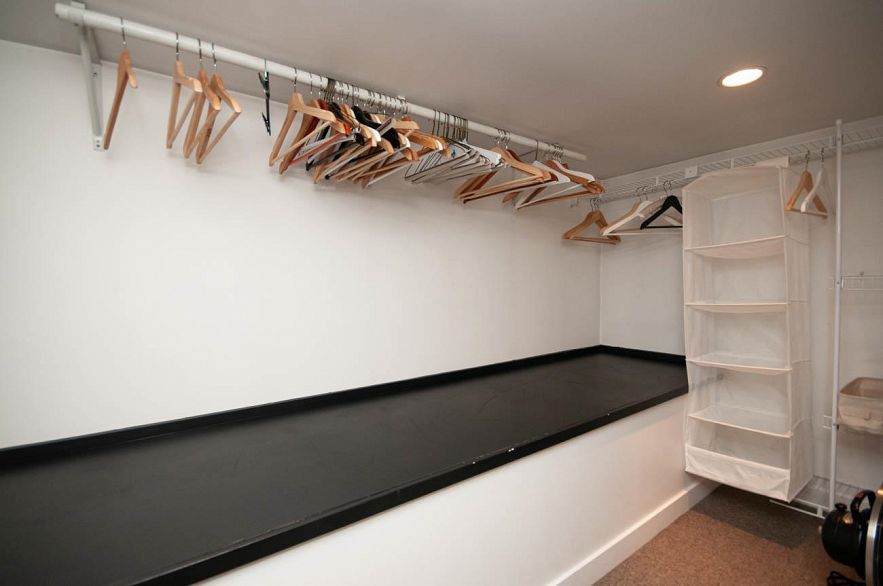 Coach House 563 UNION STREET, Vancouver BC V6A 2B7