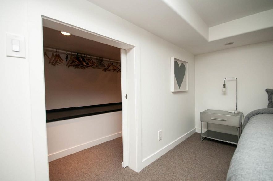 Coach House 563 UNION STREET, Vancouver BC V6A 2B7