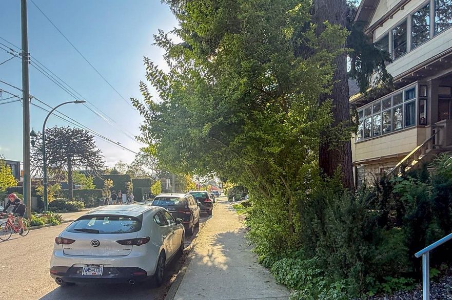 1 3536 POINT GREY ROAD, Vancouver BC V6R 1A8