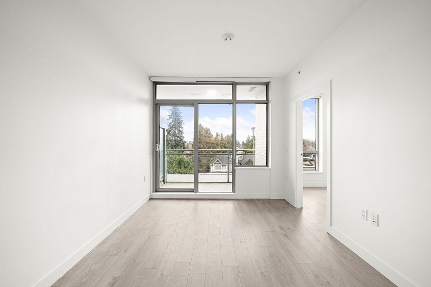 301 523 W King Edward Avenue