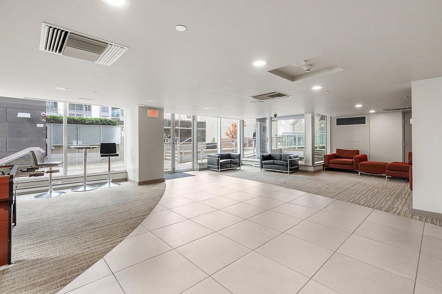 2210 233 Robson Street