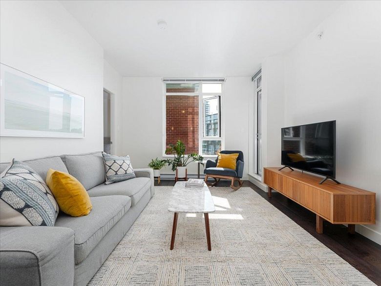 601 2321 Scotia Street