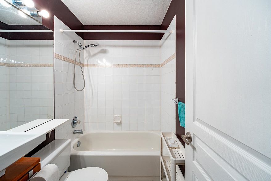 1 3586 Rainier Place