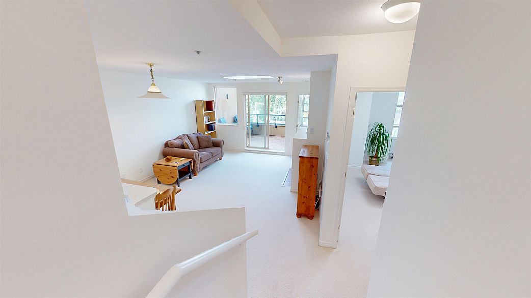 408 1688 E 4th Avenue