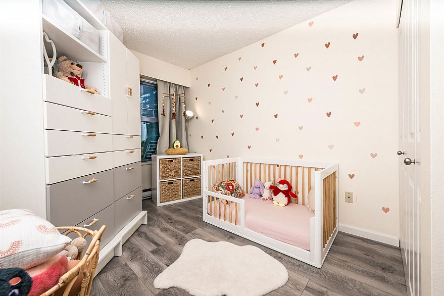 112 1274 Barclay Street