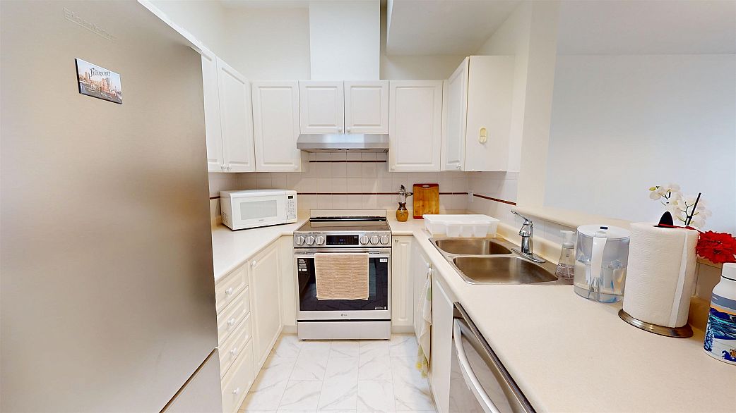 408 1688 E 4th Avenue