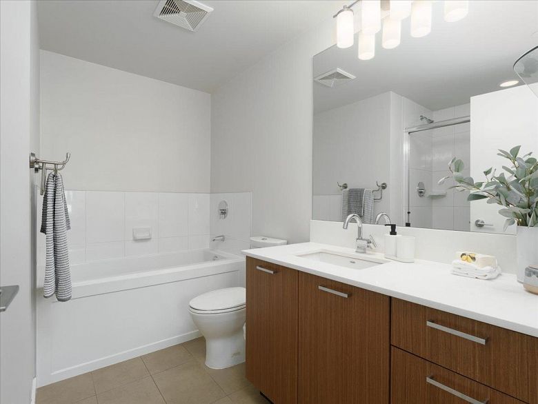 601 2321 Scotia Street