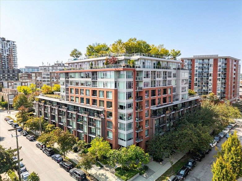 601 2321 Scotia Street