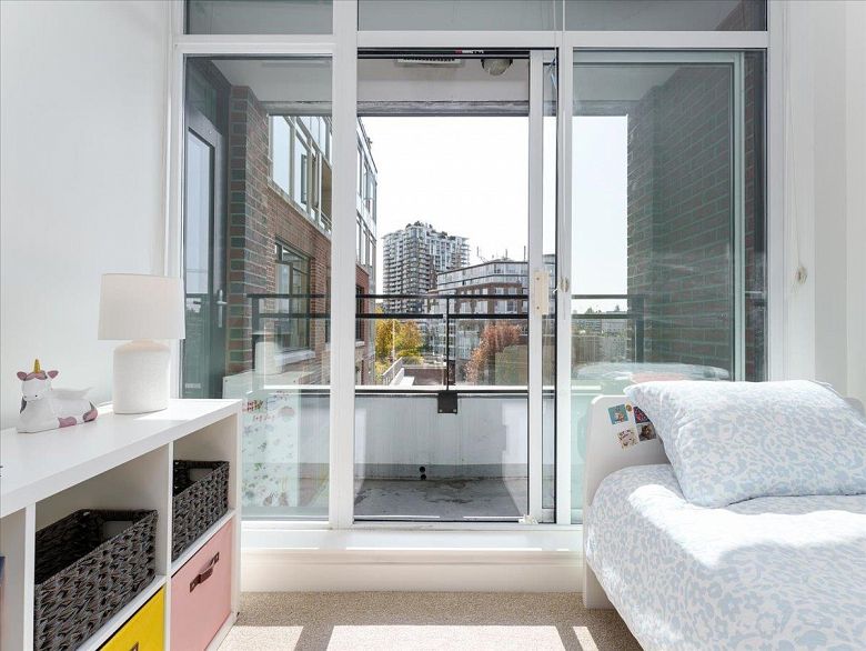 601 2321 Scotia Street