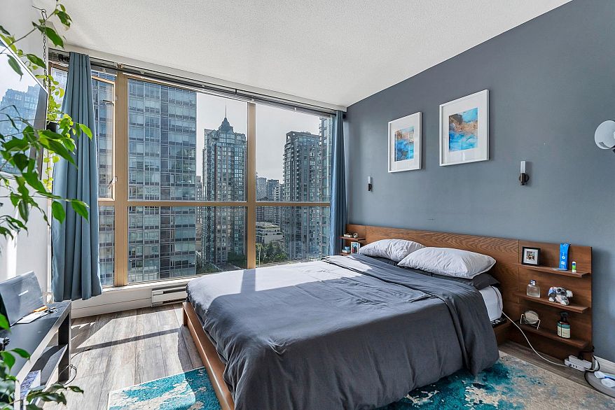 1405 822 Homer Street