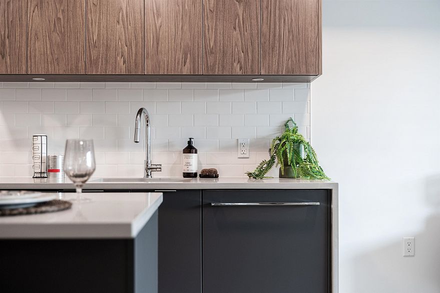 307 2419 Grant Street