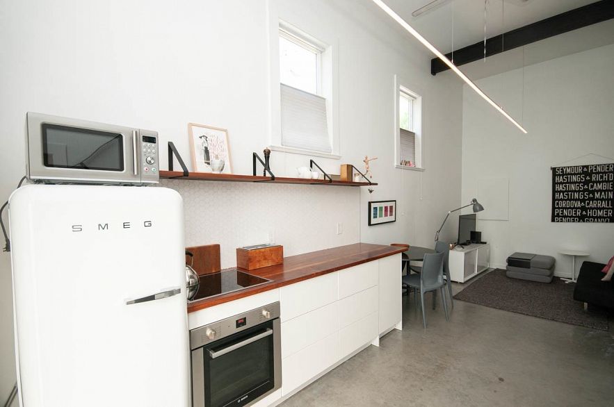 Coach House 563 UNION STREET, Vancouver BC V6A 2B7