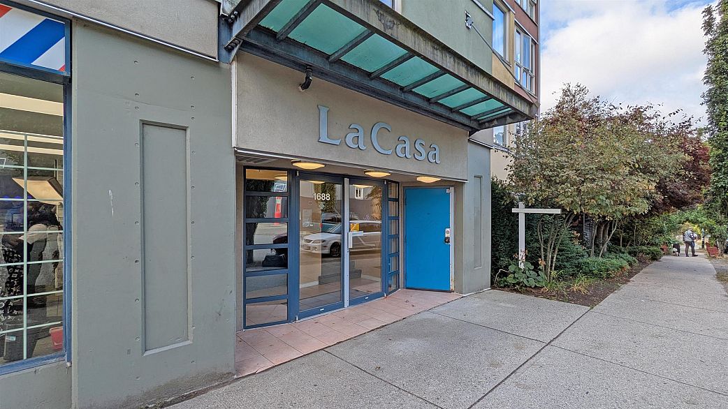 408 1688 E 4th Avenue