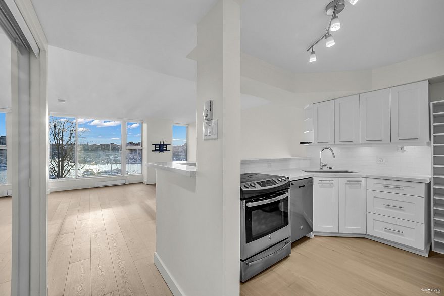 203 1000 Beach Avenue