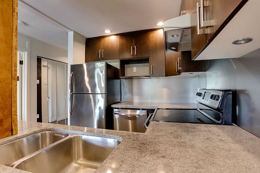 305 1365 W 4th Avenue