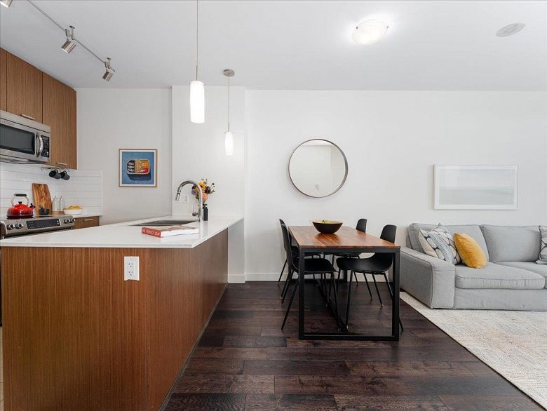 601 2321 Scotia Street